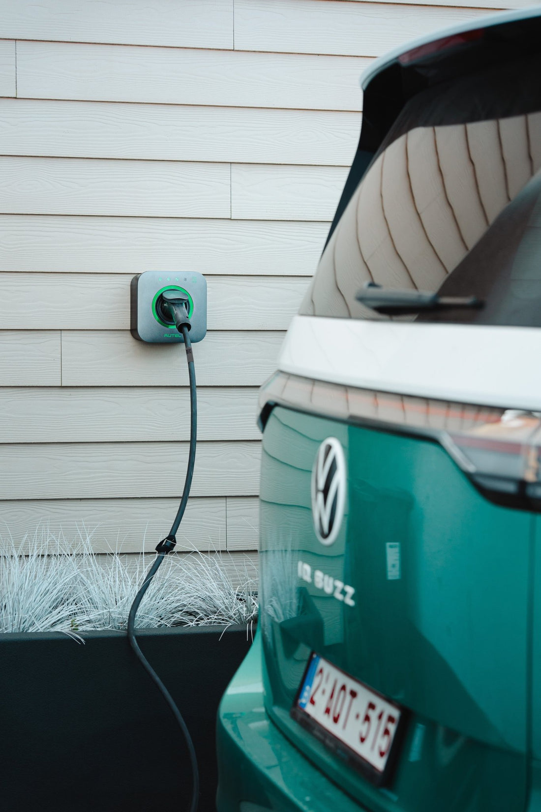 Twee Autel Compact laders voor een klant in Mortsel - Blulinc