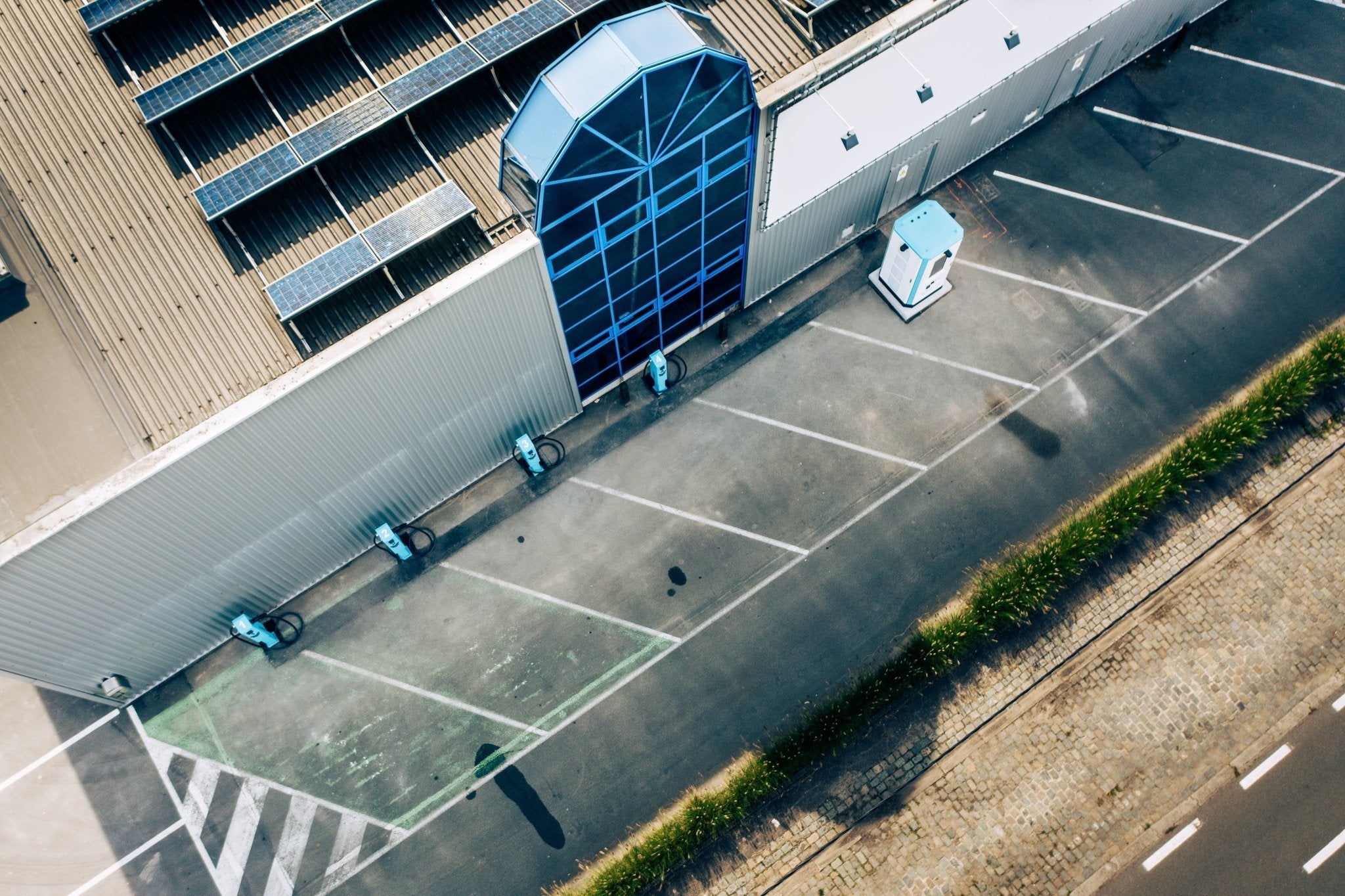 Webinar: Zijn uw gebouwen klaar voor de verplichte laadinfrastructuur van 2025?